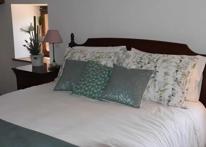 Le Moulin De Charzay, éco-gîte Familial En Deux-sèvres, Nouvelle Aquitaine * Mellé