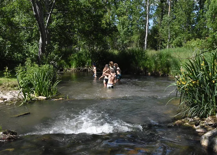 Сasa de vacaciones Le Moulin De Charzay, éco-gîte Familial En Deux-sèvres, Nouvelle Aquitaine Mellé