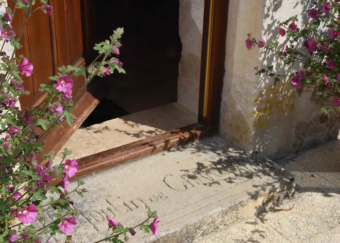 Le Moulin De Charzay, éco-gîte Familial En Deux-sèvres, Nouvelle Aquitaine *
