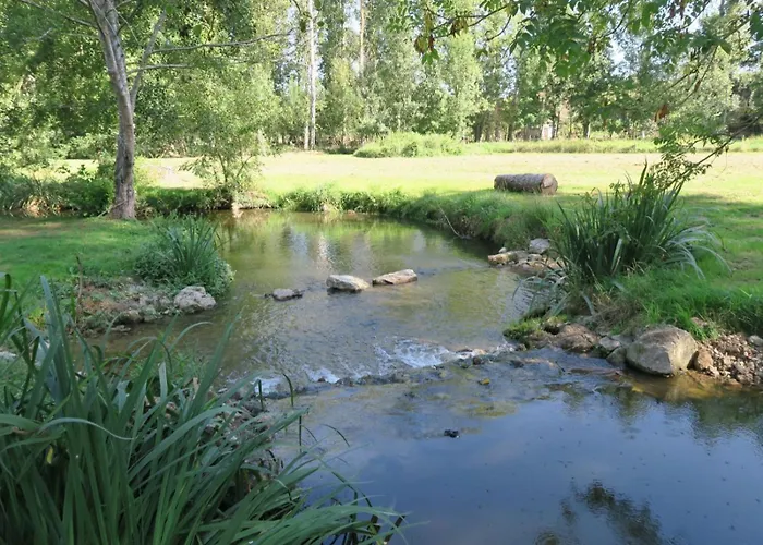 Le Moulin De Charzay, éco-gîte Familial En Deux-sèvres, Nouvelle Aquitaine * Mellé